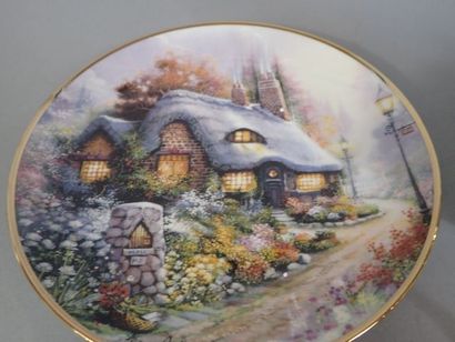 ROYAL DOULTON. Ensemble de 13 assiettes en...