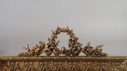 Paire de petits cadres en bronze à décor...