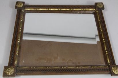 Miroir biseauté de forme quadrangulaire,...
