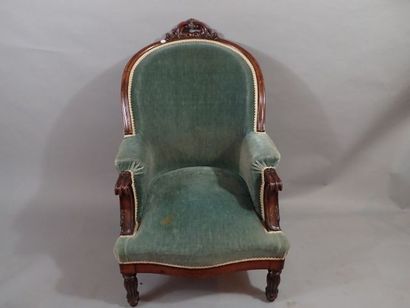 Bergère en acajou mouluré et sculpté, le...