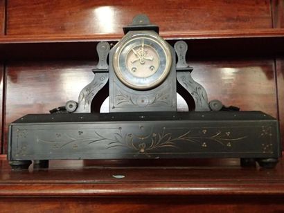 Pendule parisienne squelette, les heures...