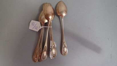 Suite de six cuillères à café en vermeil;...