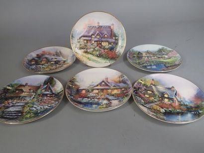 ROYAL DOULTON. Ensemble de 13 assiettes en...