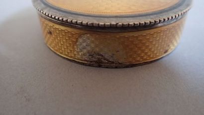 Ensemble de quatre boîtes à pilule en argent...