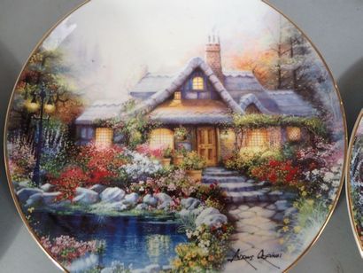 ROYAL DOULTON. Ensemble de 13 assiettes en...
