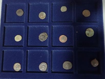 Collection de 100 pièces romaines principalement,...