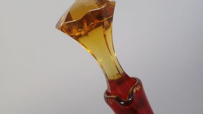 Partie de service à liqueur en verre teinté...