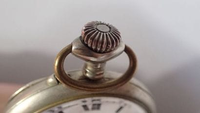 Ensemble comprenant : Une montre de gousset...