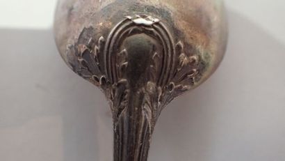 Ensemble de trois couverts entremets en argent...