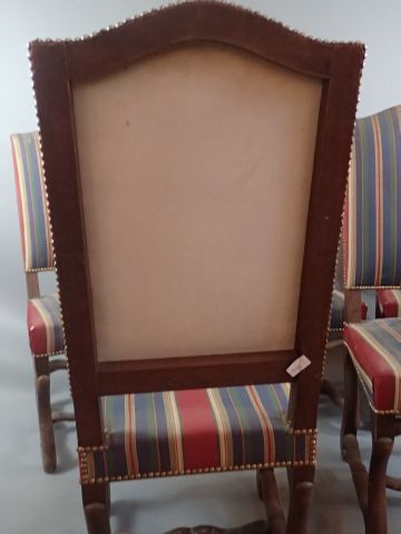 Ensemble de 5 chaises en bois à piétement...