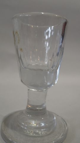 Ensemble de verres dépareillés en cristal...