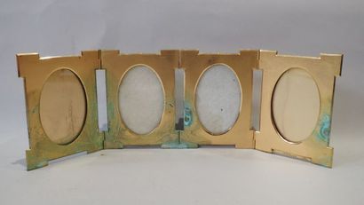 Porte photos en laiton pour quatre portraits...