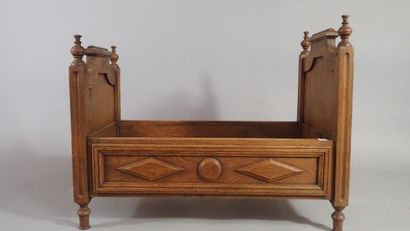 Petit lit de poupée en chêne H63,5 x 68 x...