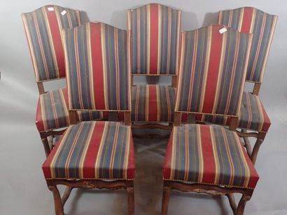 Ensemble de 5 chaises en bois à piétement...