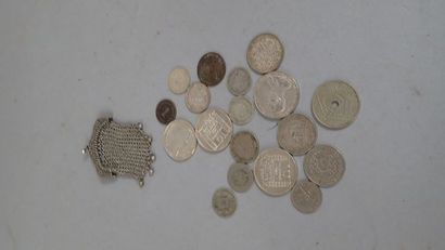 Petit porte monnaie en argent. Poids net:...