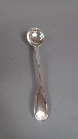 CHRISTOFLE, une cuillière à moutarde, en...