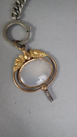 Cylindre Huit Rubis. Montre de poche en argent...