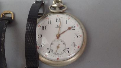 Ensemble de 6 montres composé d'une montre...