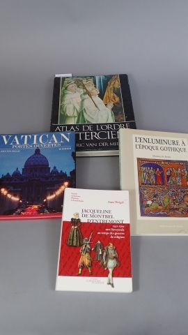 Ensemble de 4 livres sur la chrétienté: 
-...