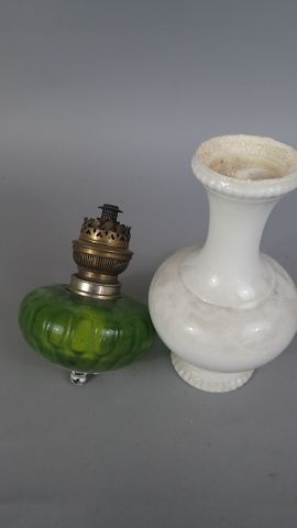 Lampe à pétrole en porcelaine