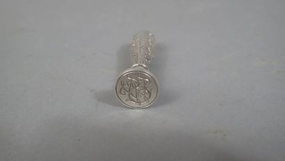 Un seau, en argent 800/1000, PB : 16,1 g...