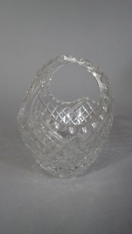 Ensemble en cristal taillé comprenant:
-Un...