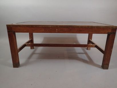 Table basse en bois avec plateau en verre...