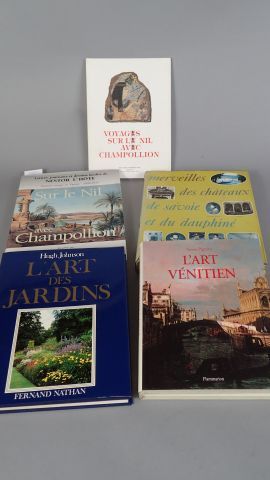 Ensemble de 5 livres sur le thème de la culture....