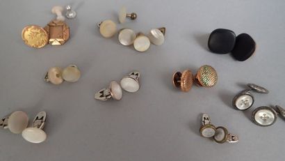 Lot de six paires de boutons de manchette...