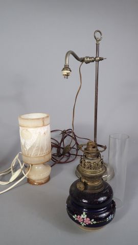 Ensemble de 5 lampes comprenant: 
- une lampe...