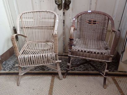Ensemble de deux fauteuils en rotin pour...