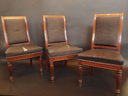 Suite de trois chaises en palissandre et...