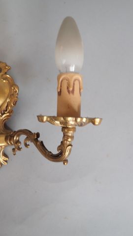 Applique en laiton à deux bras de lumière...