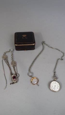 Cylindre Huit Rubis. Montre de poche en argent...