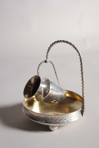 Nécessaire liturgique en argent 925ème, comprenant...