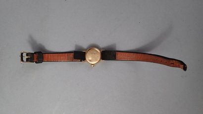 ESKA, montre bracelet de dame. En or jaune...