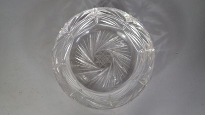 Ensemble en cristal taillé comprenant:
-Un...
