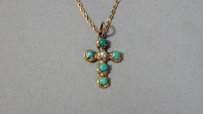Chaine et sa croix en or jaune 18K ornée...