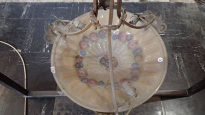 Suspension en bronze et verre moulé polychrome,...