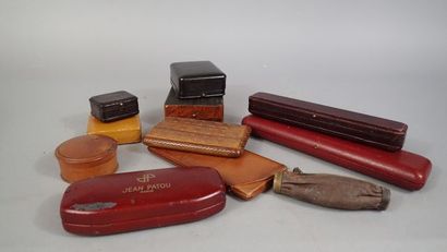 Ensemble de 11 écrins divers pour montre...