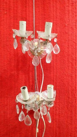 *Paire d’appliques en verre à deux bras de...
