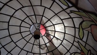 Suspension à une lumière en laiton et plaques...