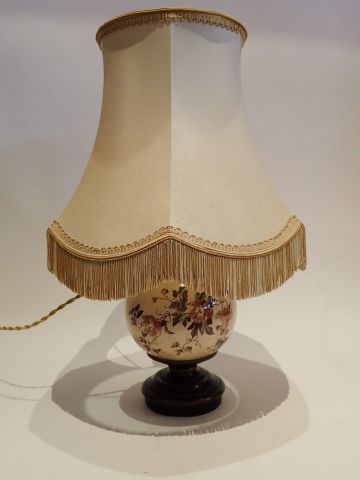 Pied de lampe en céramique émaillée de forme...
