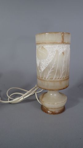 Ensemble de 5 lampes comprenant: 
- une lampe...