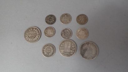 Ensemble de 10 pièces en argent composé de:
-...