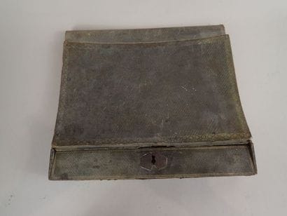 Portefeuille en maroquin vert, doré aux fers,...