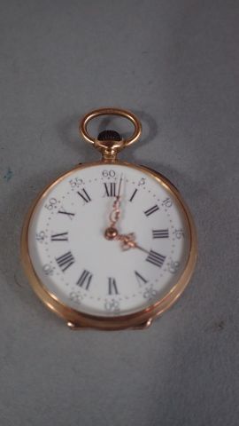 Montre à gousset en or 18k, cadran à chiffre...