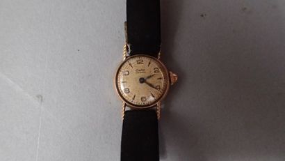 ESKA, montre bracelet de dame. En or jaune...