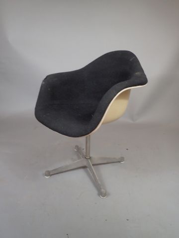 Charles (1907-1978) et Ray (1912- 1988) EAMES...