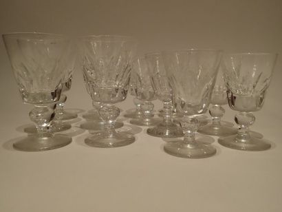 BACCARAT France. Partie de service en cristal...